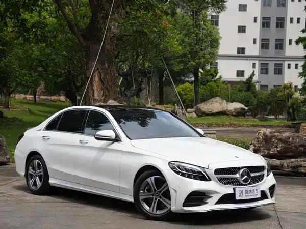 Mercedes-Benz C-Class 2021