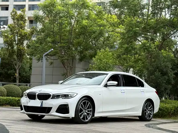 BMW 3 Series 2021