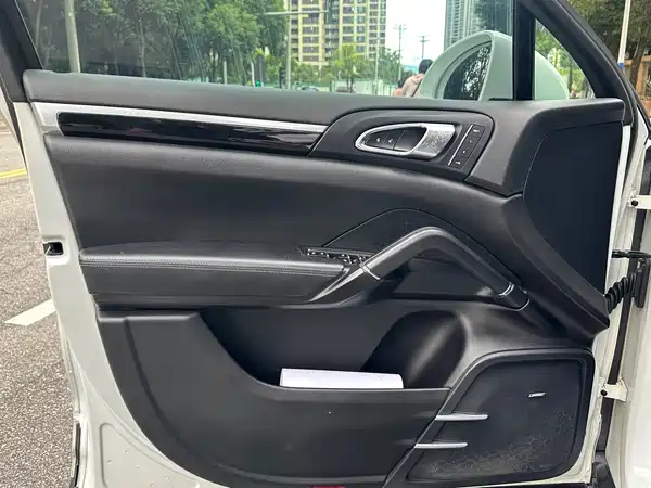 Porsche Cayenne 2015
