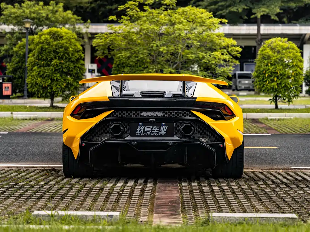 Lamborghini Huracan 2015 — фото 4