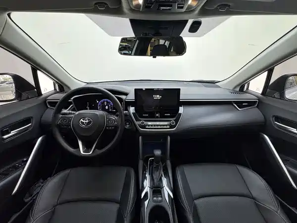 Toyota Frontlander 2023