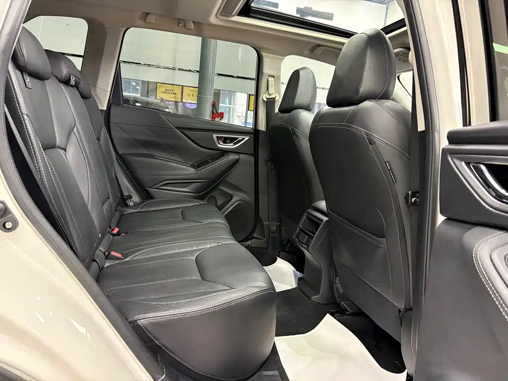 Subaru Forester 2019 — фото 17