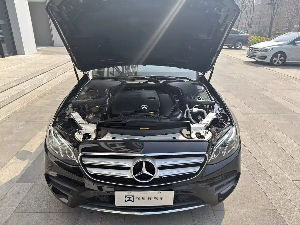 Mercedes-Benz E-Class 2019 — фото 11
