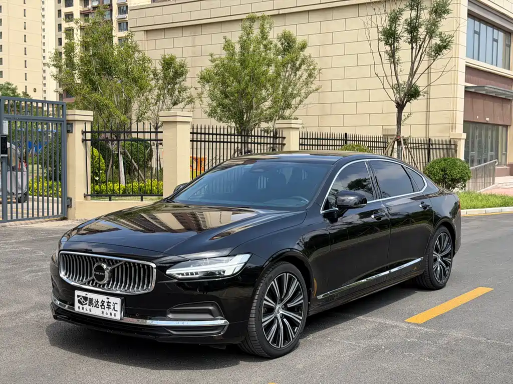 Volvo S90 2022 — фото 1