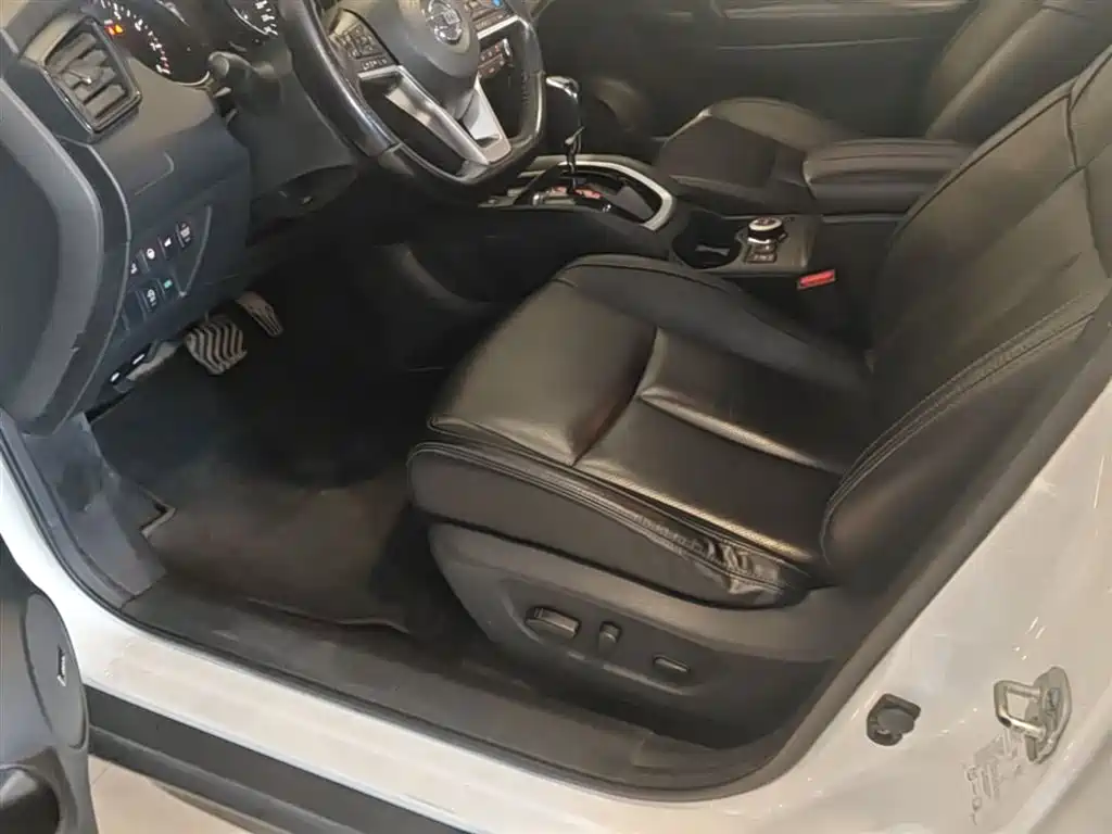 Nissan X-Trail 2020 — фото 15