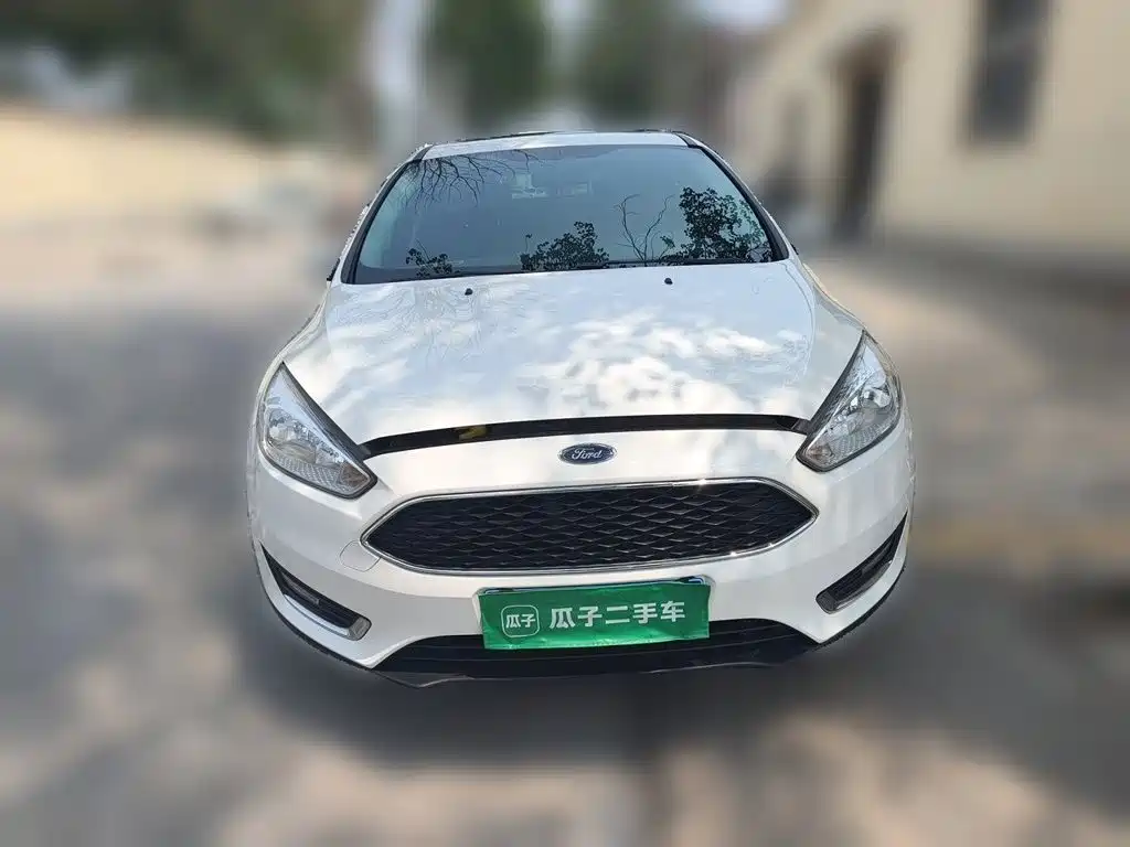 Ford Focus 2015 — фото 24