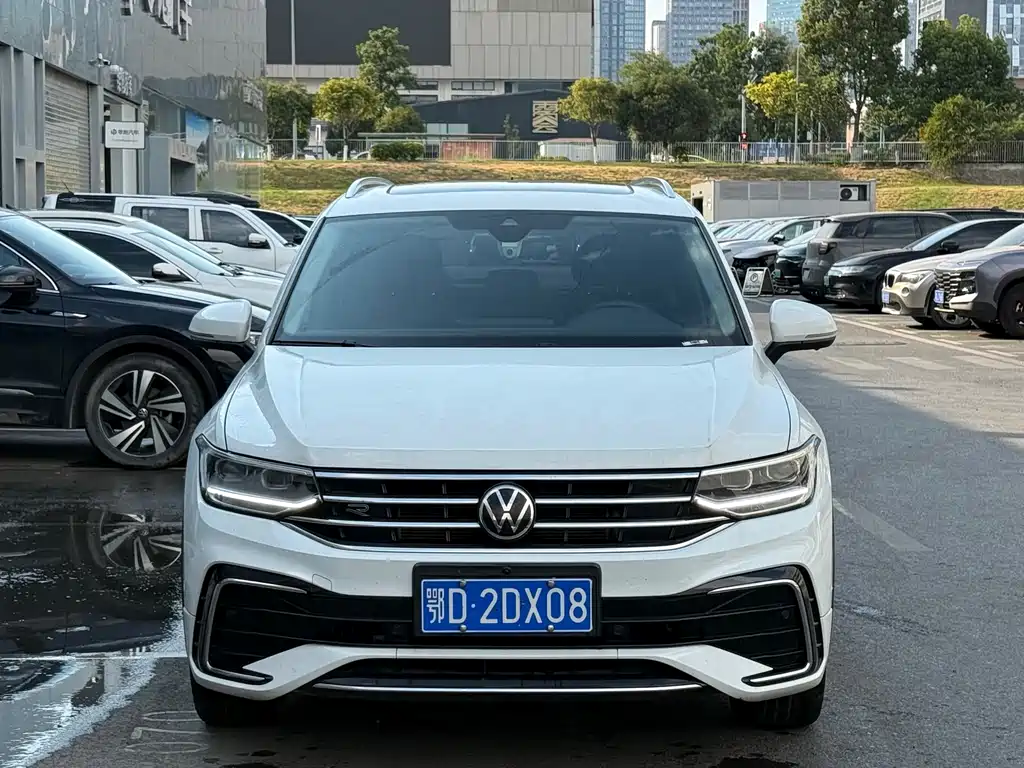 Volkswagen Tiguan L 2024