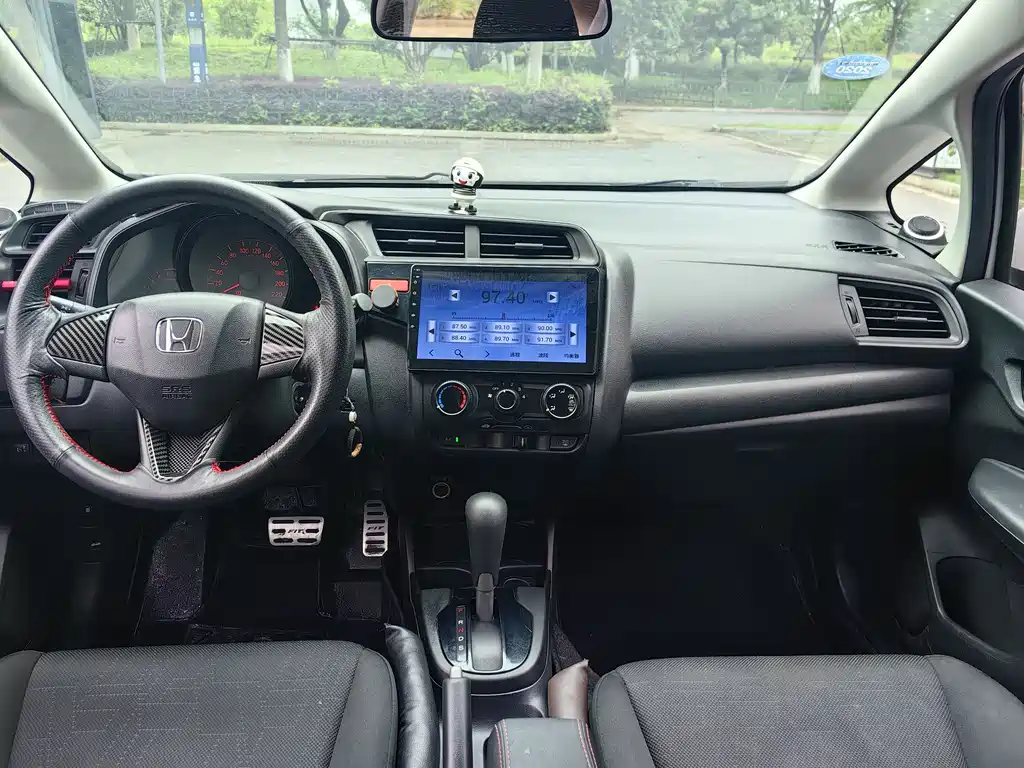 Honda Fit 2017 — фото 6