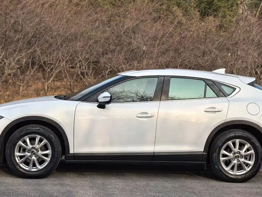 Mazda CX-4 2019 — фото 3
