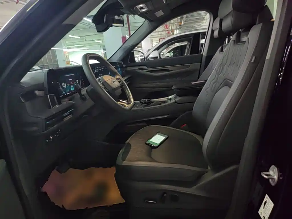 Ford Edge 2023 — фото 15