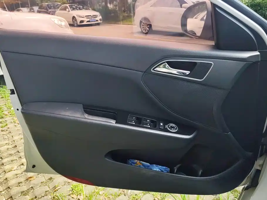 Hyundai Mistra 2015 — фото 7