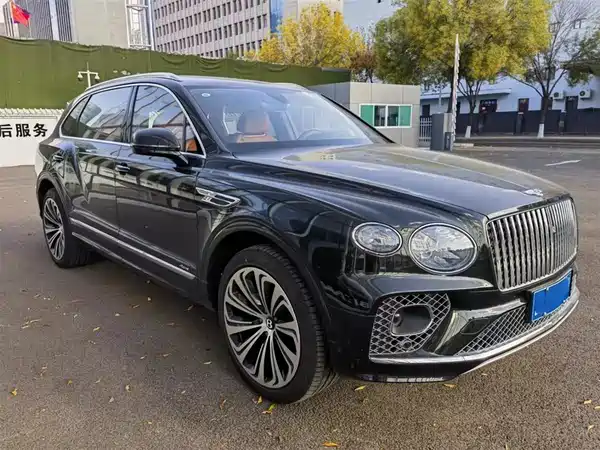 Bentley Bentayga 2023