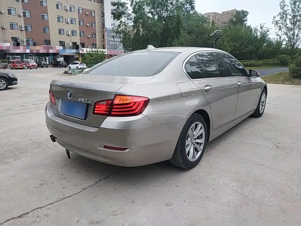 BMW 5 Series 2015 — фото 7