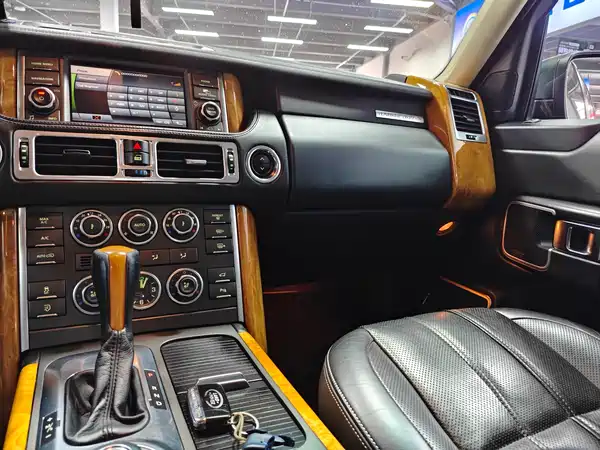 Land Rover Range Rover 2010