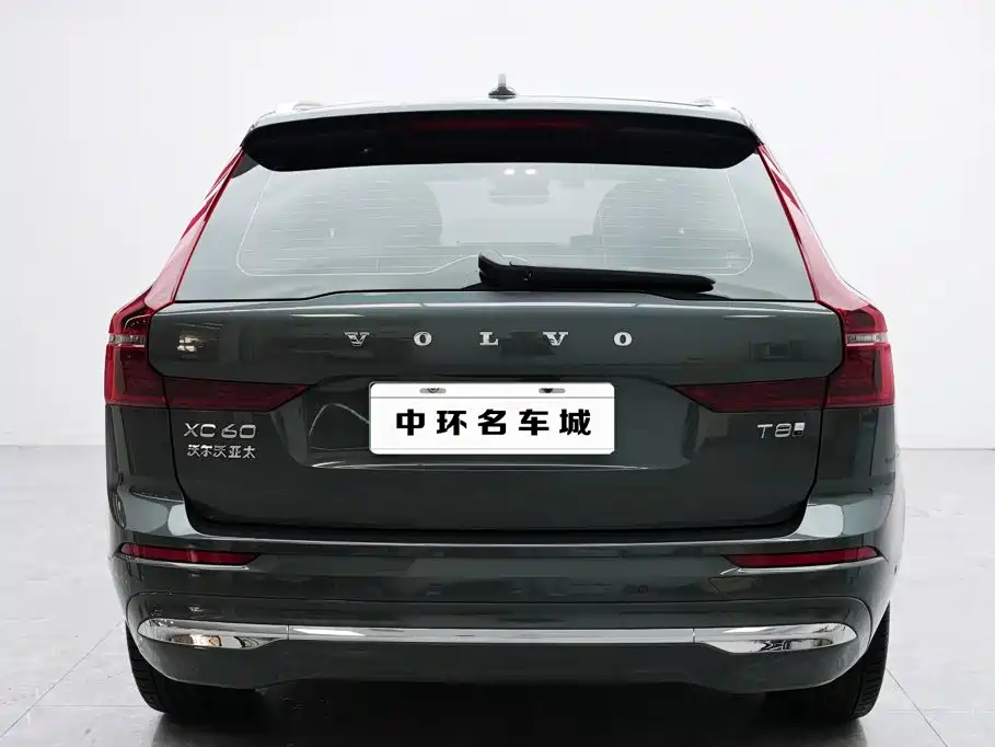 Volvo XC60 Plug-In Hybrid 2025 — фото 17