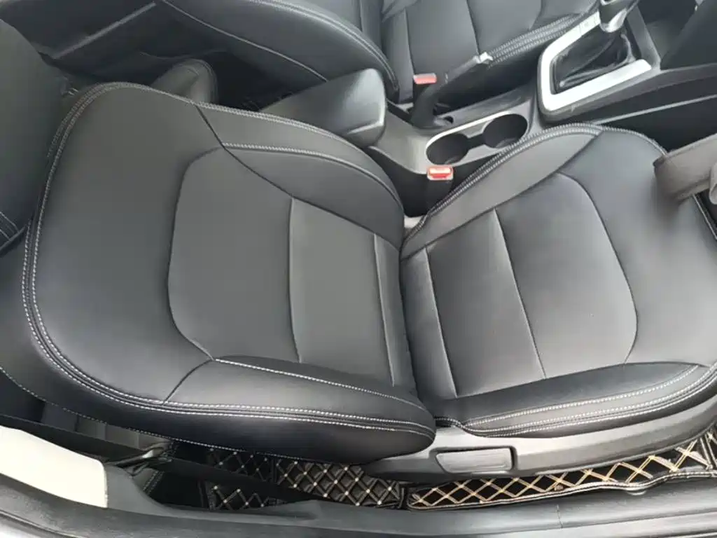 Hyundai Elantra 2018 — фото 25