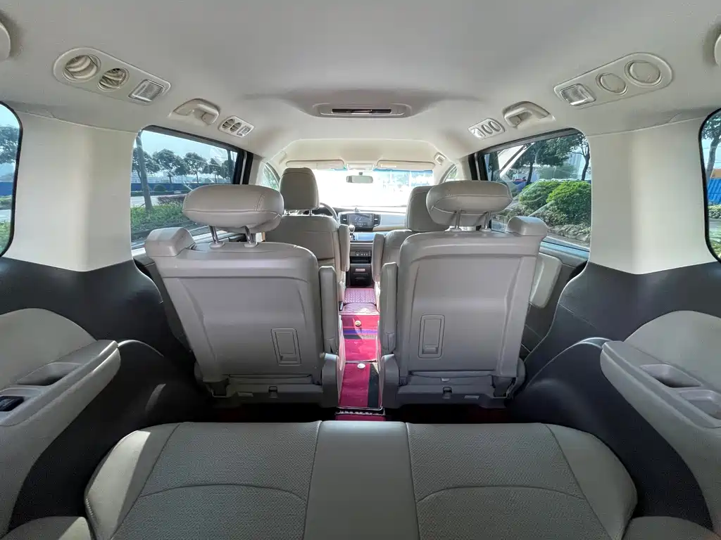 Honda Odyssey 2018 — фото 19