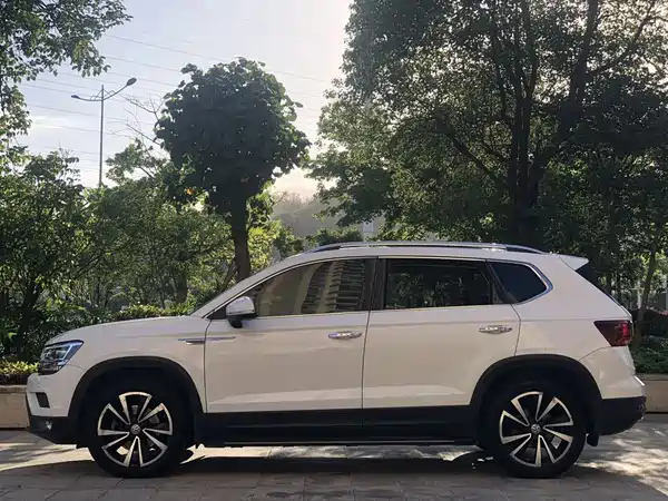 Volkswagen Tharu 2019