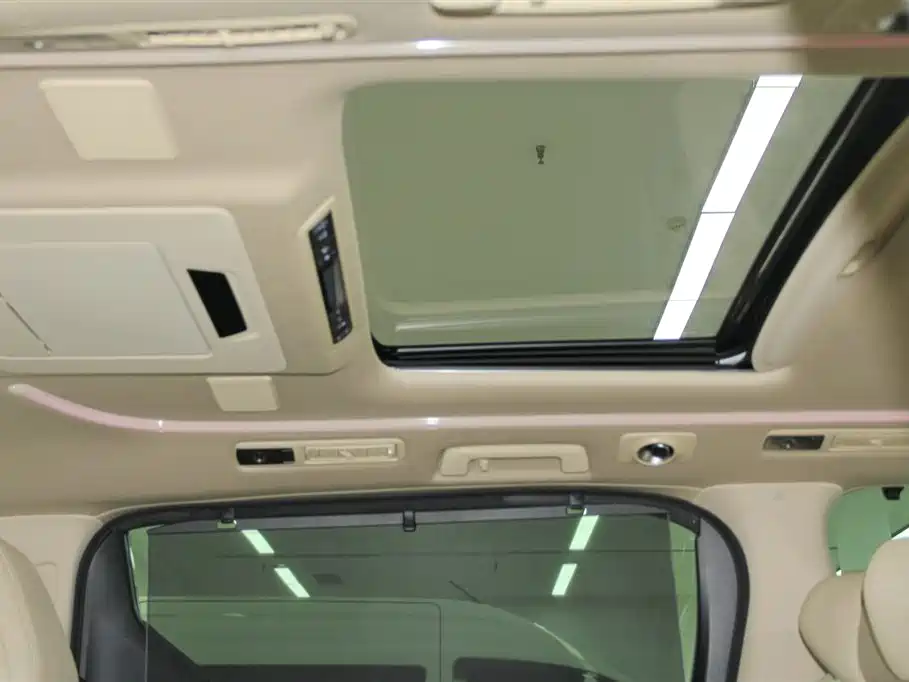 Toyota Vellfire 2022 — фото 20
