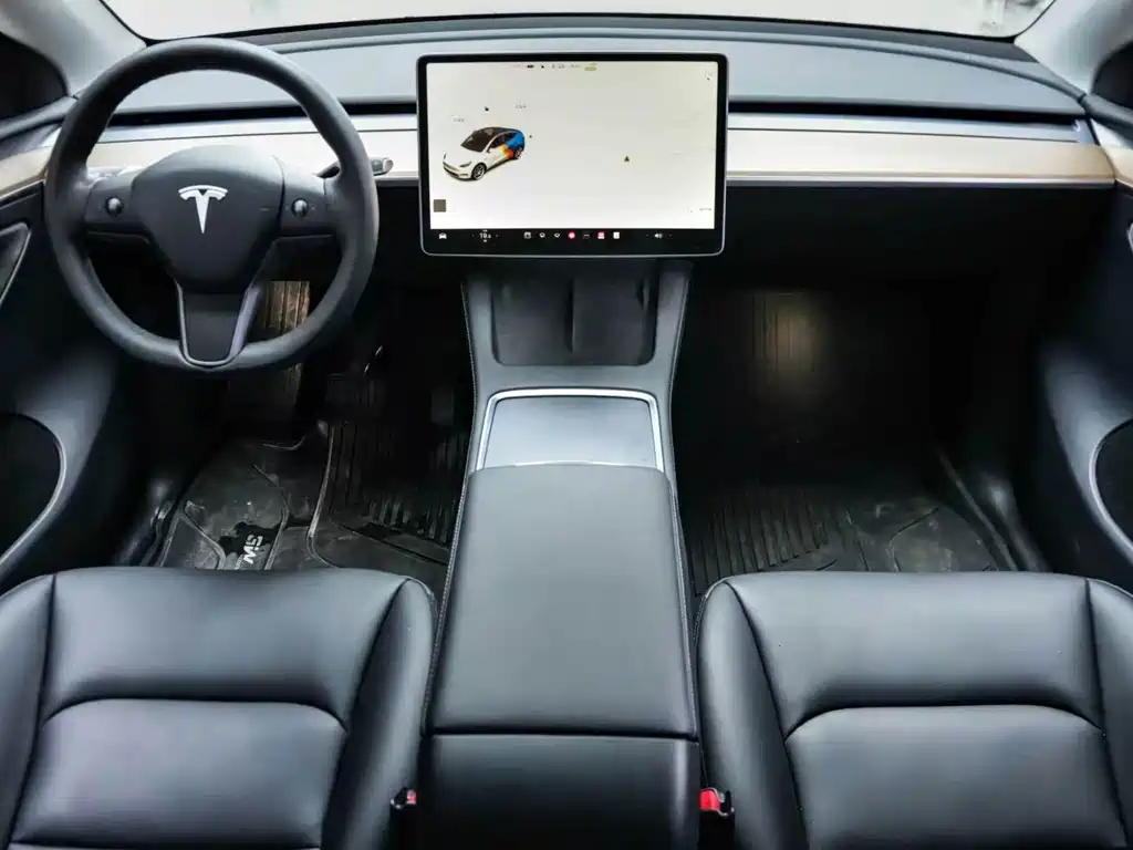 Tesla Model Y 2022 — фото 8