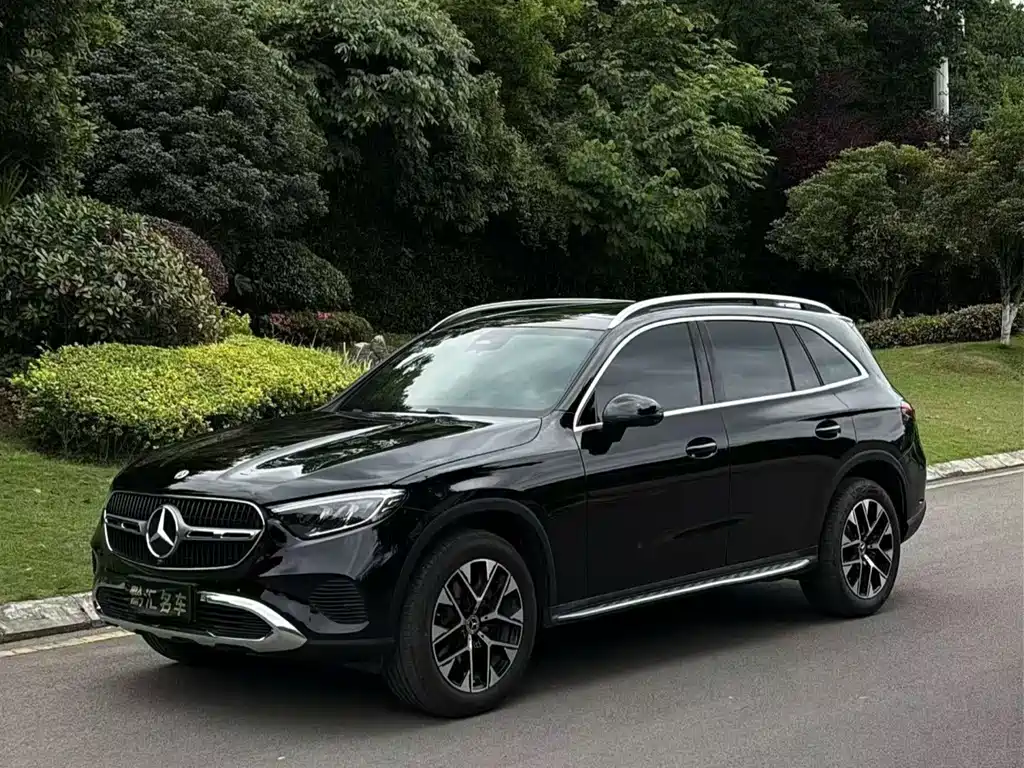 Mercedes-Benz GLC 2023