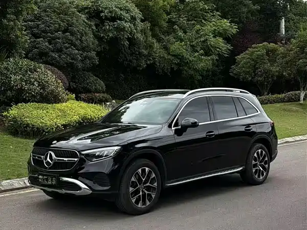 Mercedes-Benz GLC 2023