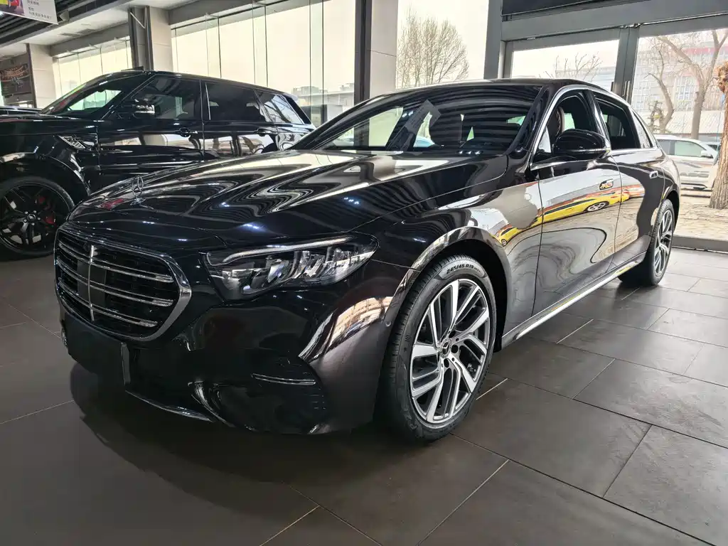 Mercedes-Benz E-Class 2024