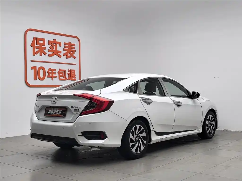 Honda Civic 2018 — фото 2