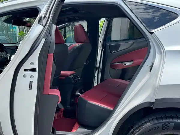 Lexus NX 2023