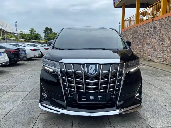 Toyota Alphard 2021