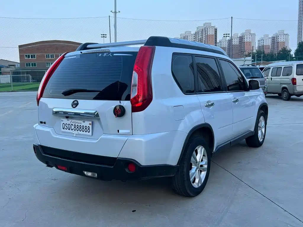 Nissan X-Trail 2012