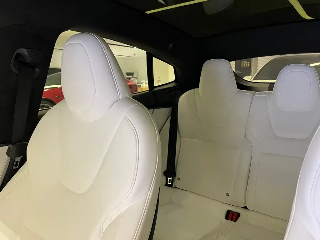 Tesla Model S 2021 — фото 17