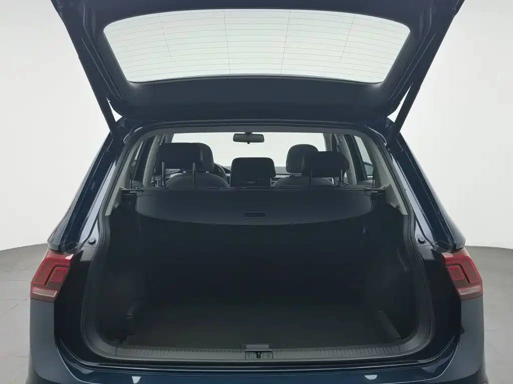 Volkswagen Tiguan L 2022 — фото 16