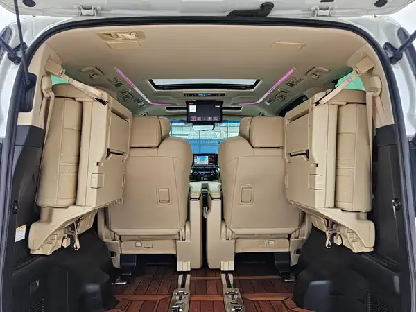 Toyota Vellfire 2021