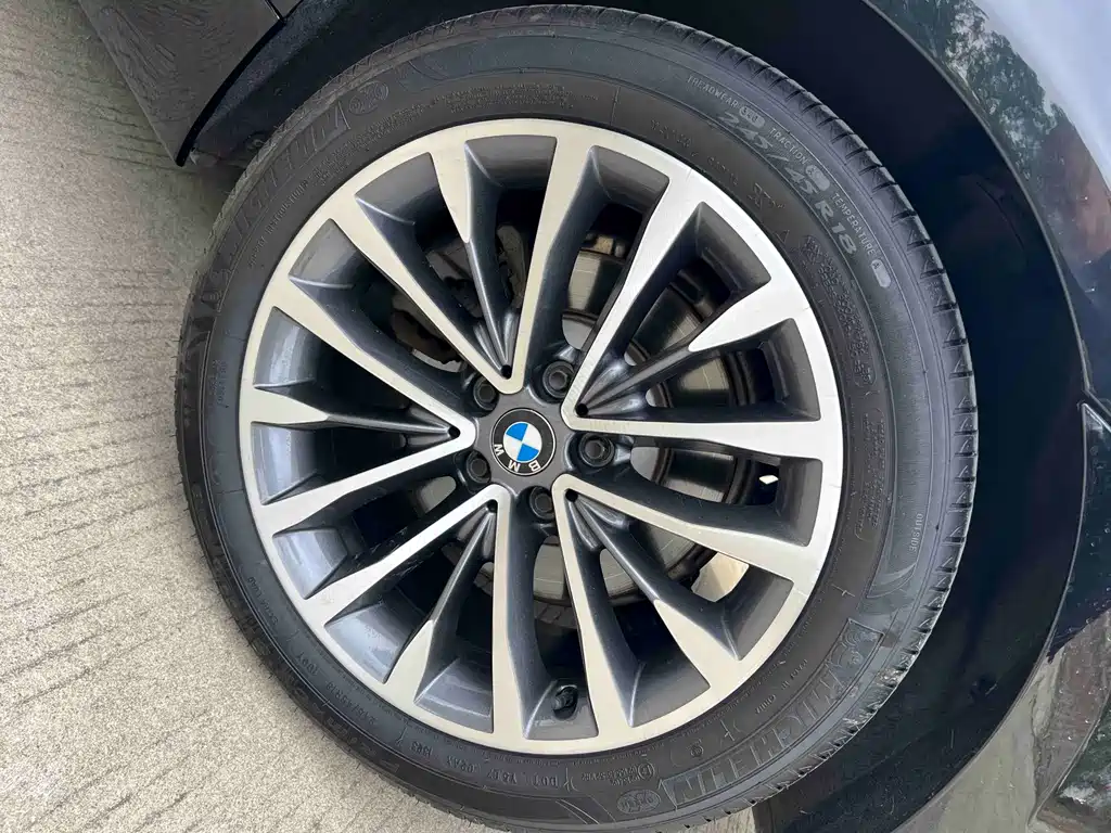 BMW 5 Series 2019