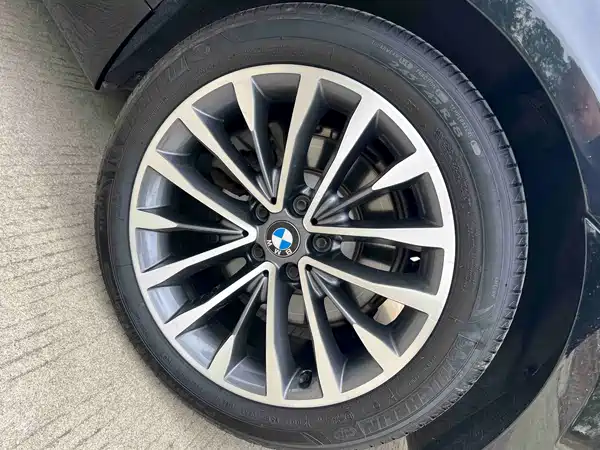 BMW 5 Series 2019