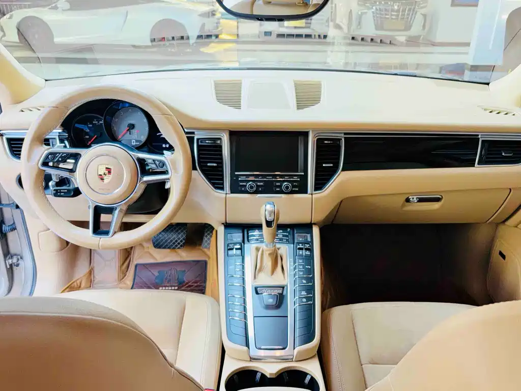 Porsche Macan 2016 — фото 8