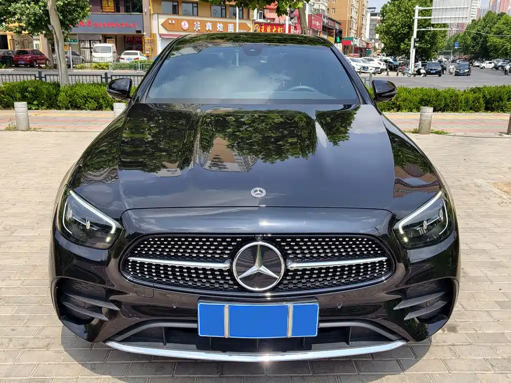 Mercedes-Benz E-Class 2023 — фото 2