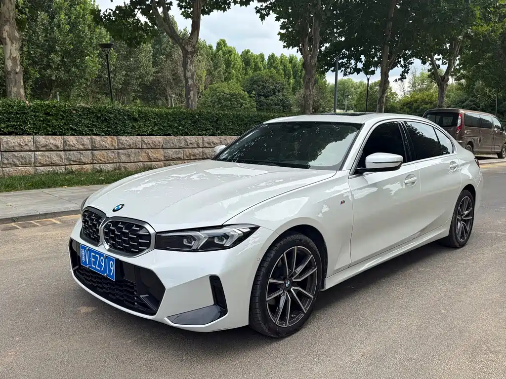 BMW 3 Series 2024