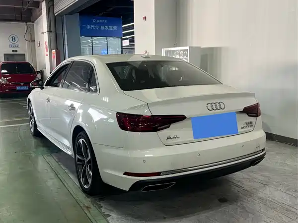 Audi A4L 2019