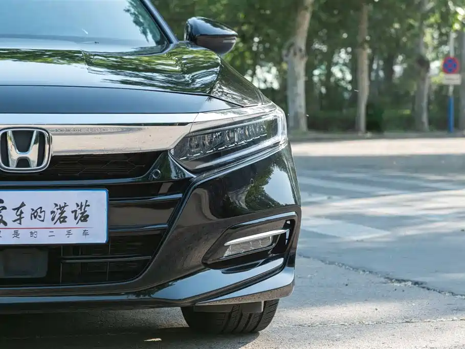 Honda Accord 2020 — фото 11