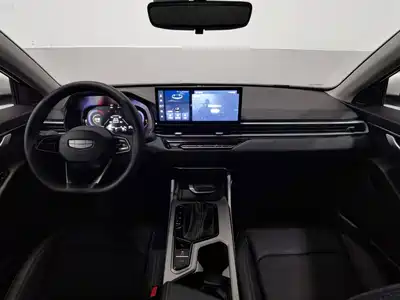 Geely Emgrand 2025