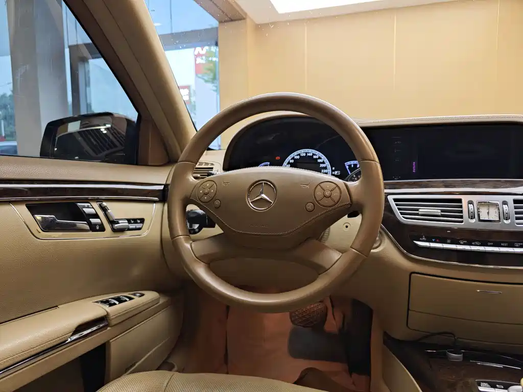 Mercedes-Benz S-Class 2011 — фото 15