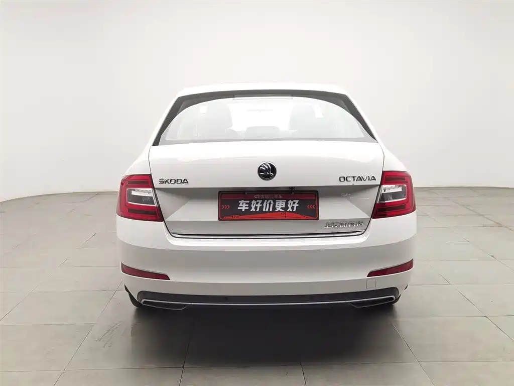 Skoda Octavia 2017 — фото 4