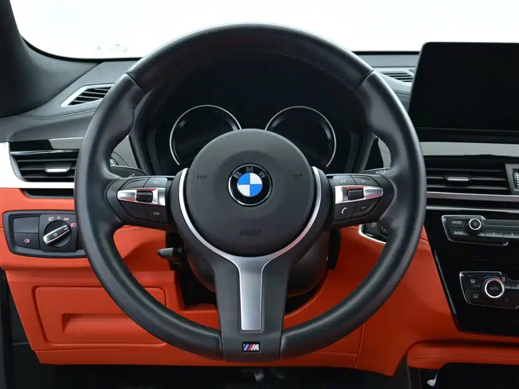 BMW X2 2023 — фото 14