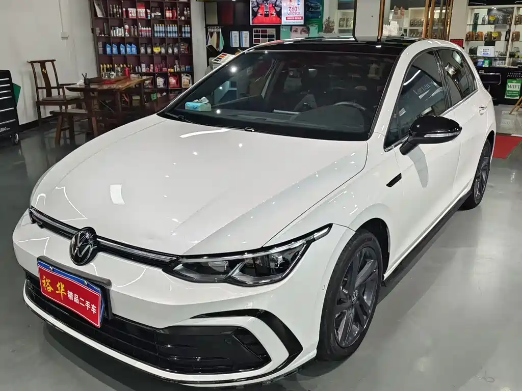Volkswagen Golf 2023