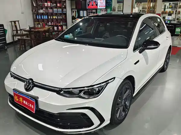 Volkswagen Golf 2023