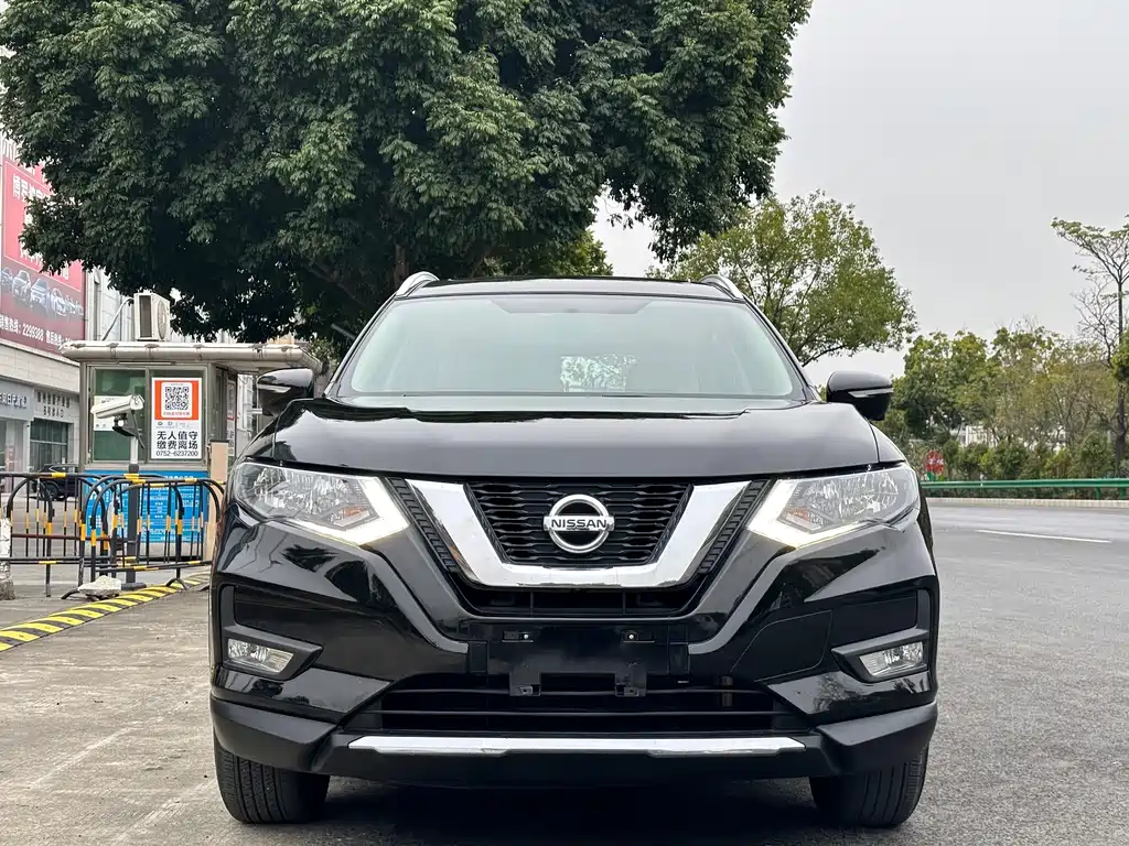 Nissan X-Trail 2018 — фото 2