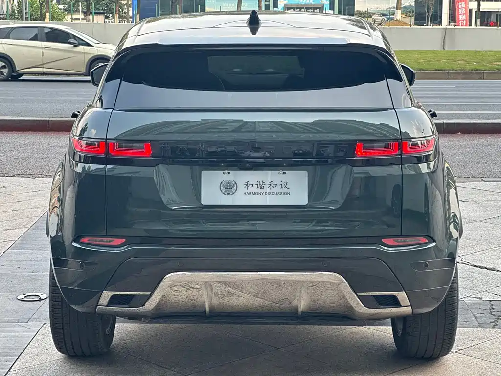Land Rover Range Rover Evoque 2023 — фото 5