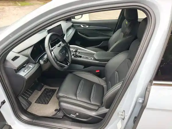 Geely Xingrui 2023